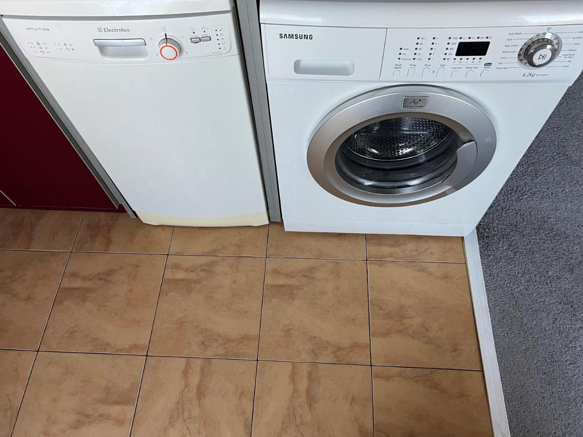 Cosy Central Apartment ヴァルナ エクステリア 写真