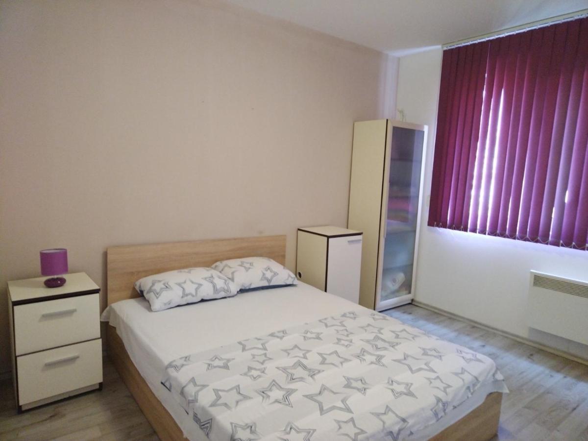 Cosy Central Apartment ヴァルナ エクステリア 写真